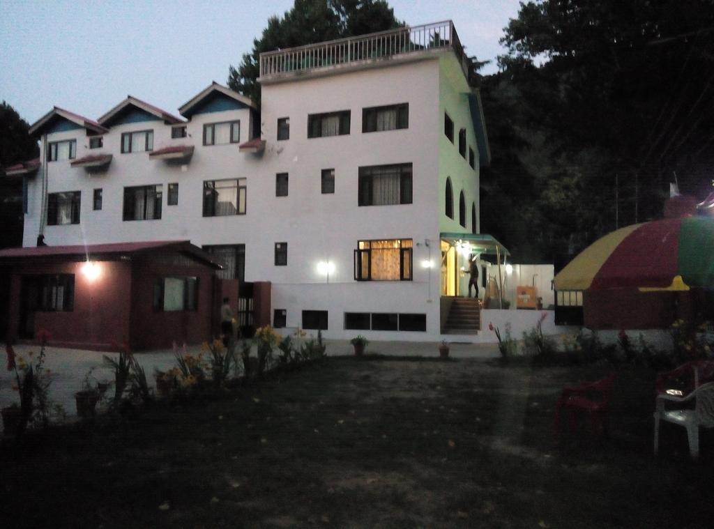 Hotel Grand Jigar Σριναγκάρ Εξωτερικό φωτογραφία