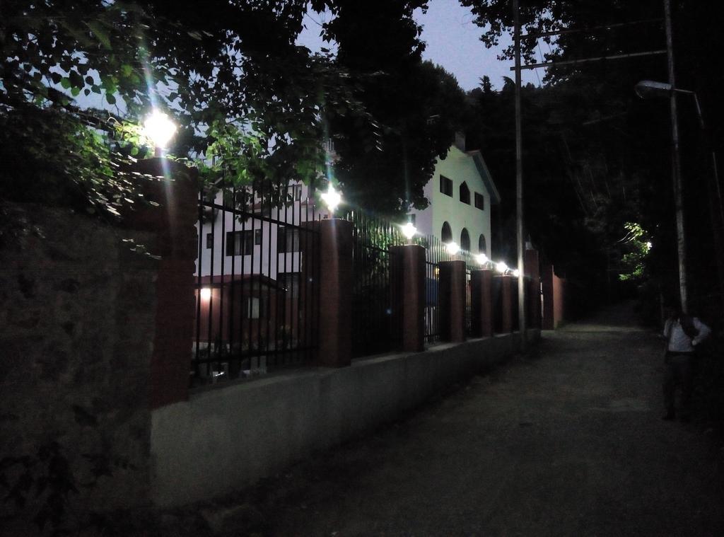 Hotel Grand Jigar Σριναγκάρ Εξωτερικό φωτογραφία